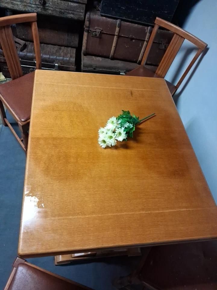 photo furniture Antique Art Deco Draw Leaf Table With Matching Chair Set