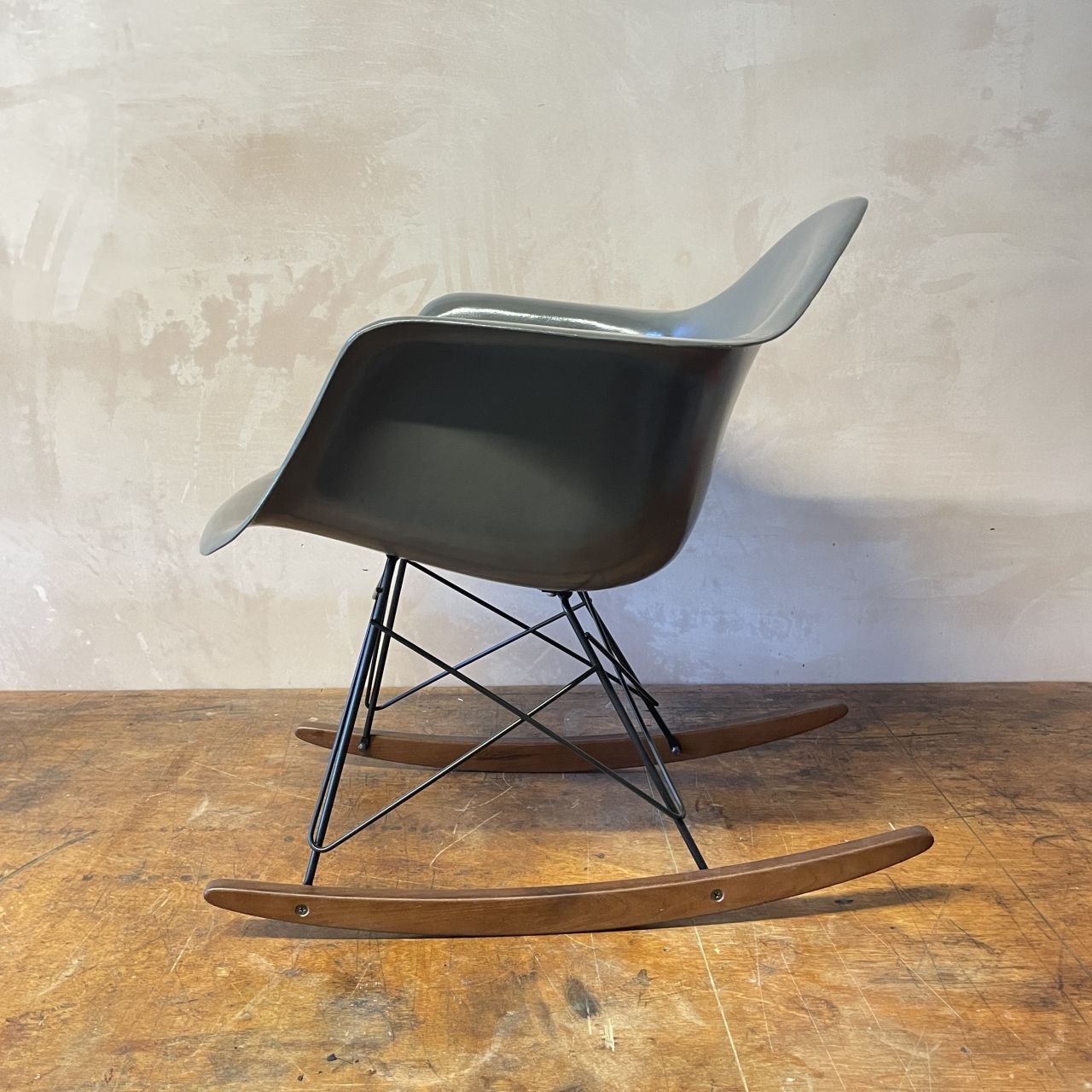 Eames Herman Miller Rar Rocking Chair In Elephant Grey photo 1079.0