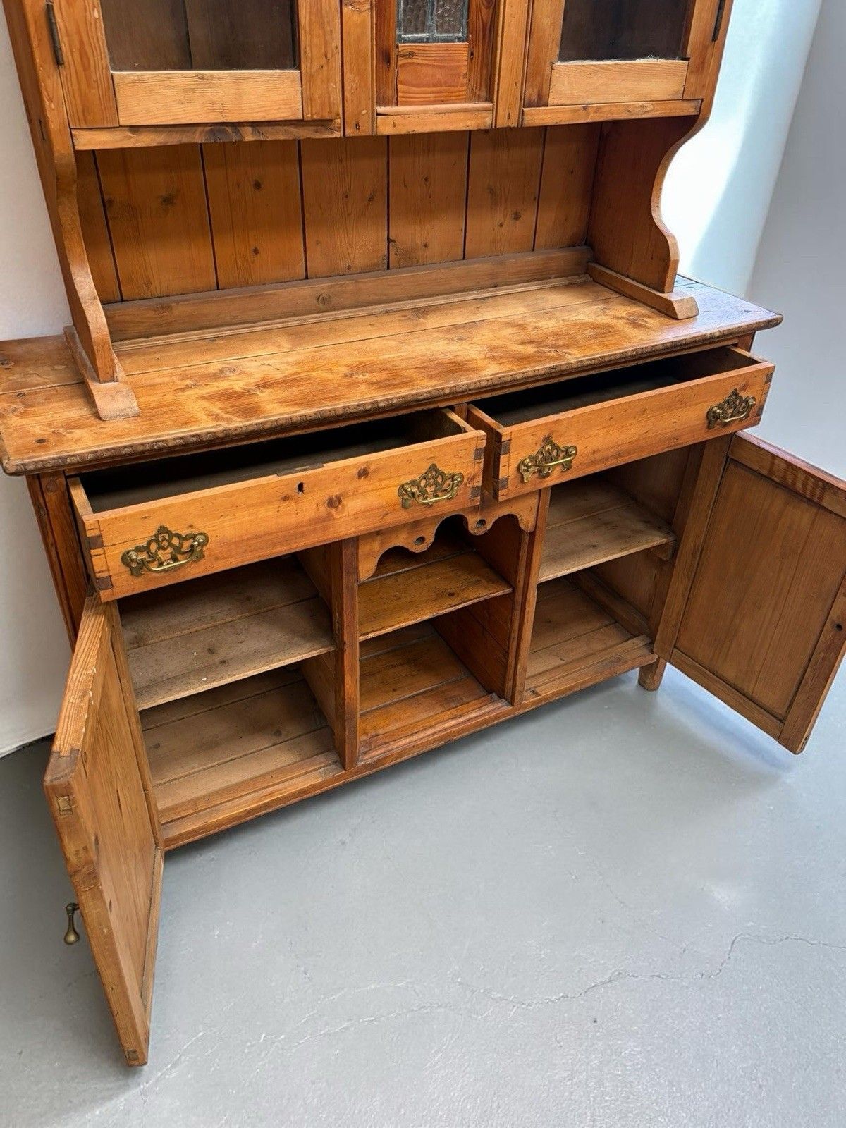 595.0 Antique Pitch Pine Welsh Dresser Kitchen Hutch Art Nouveau C1890 Stunning photo