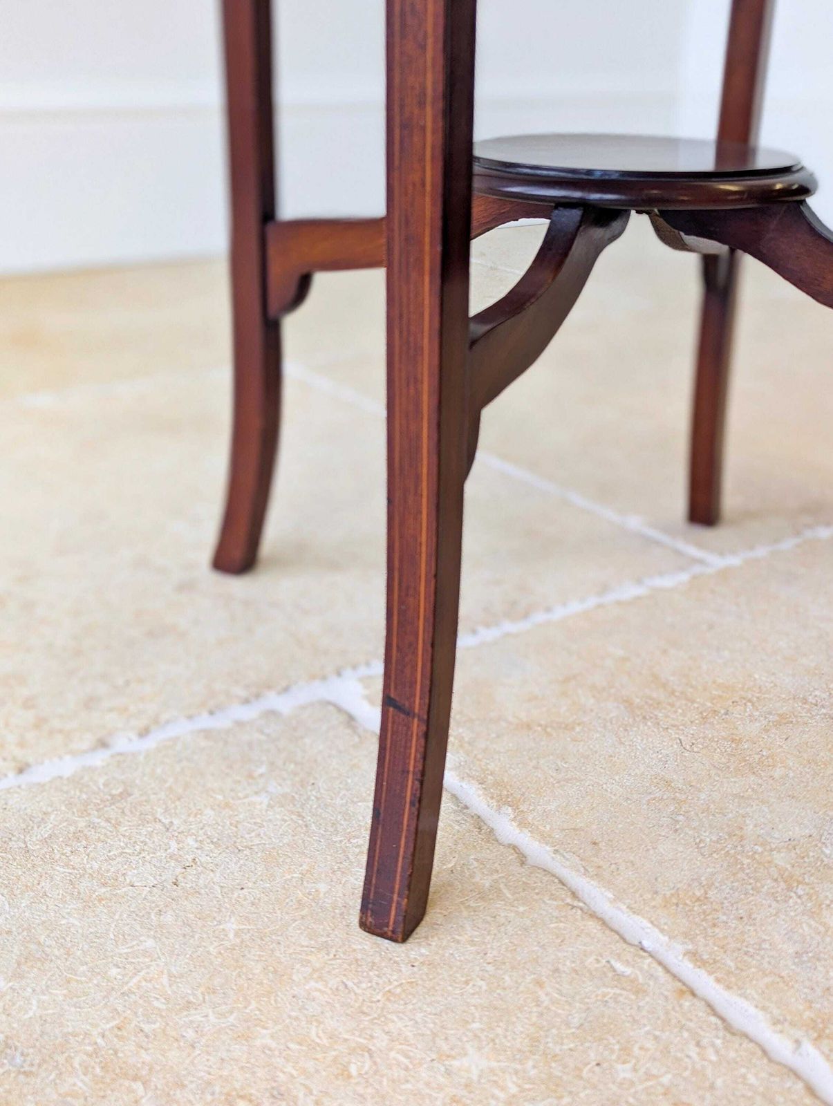 Antique Edwardian Mahogany Circular Occasional Table C.1905 photo vinterior