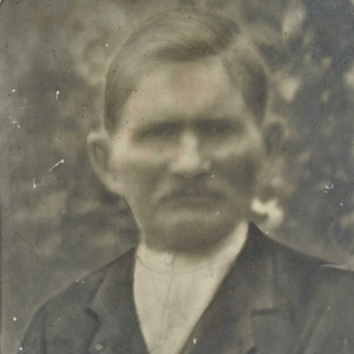 Antique Male Portrait Photograph, 1940s photo furniture