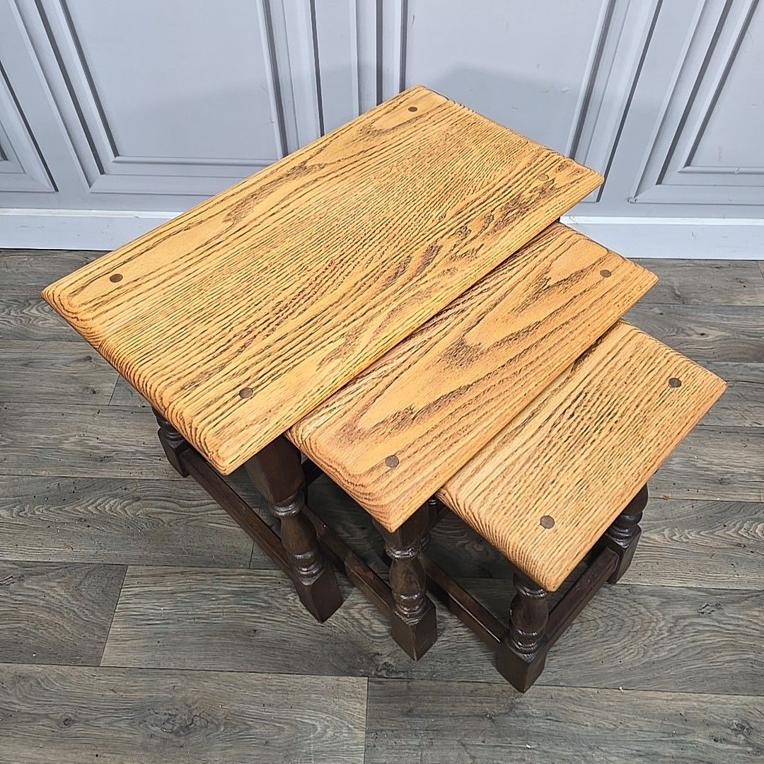 Vintage Nest Of Tables Old Charm Solid Oak Wood Bros – Wooden Jointing Side photo for sale