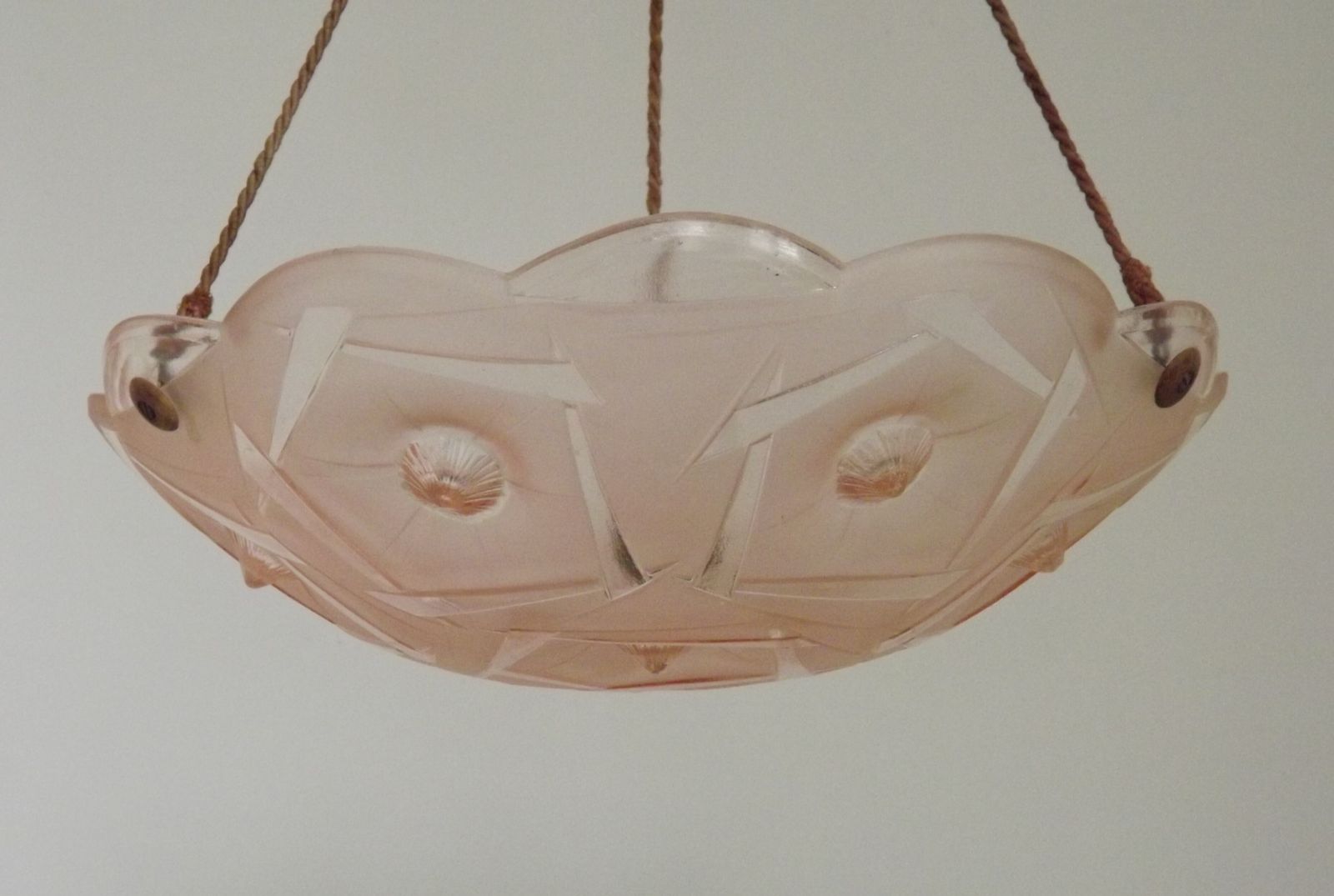French Art Deco Stamped 1053 Pink Glass Plafonnier Hanging Light Pink Ropes photo vintage