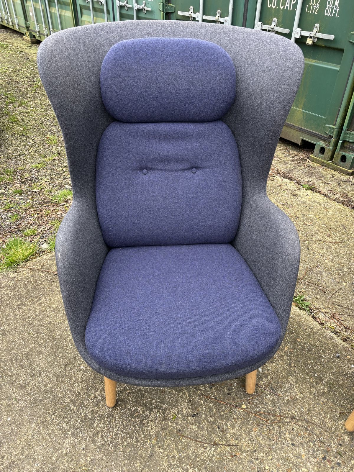 Pair Of Fritz Hansen Ro Easy Armchairs photo 2099.0