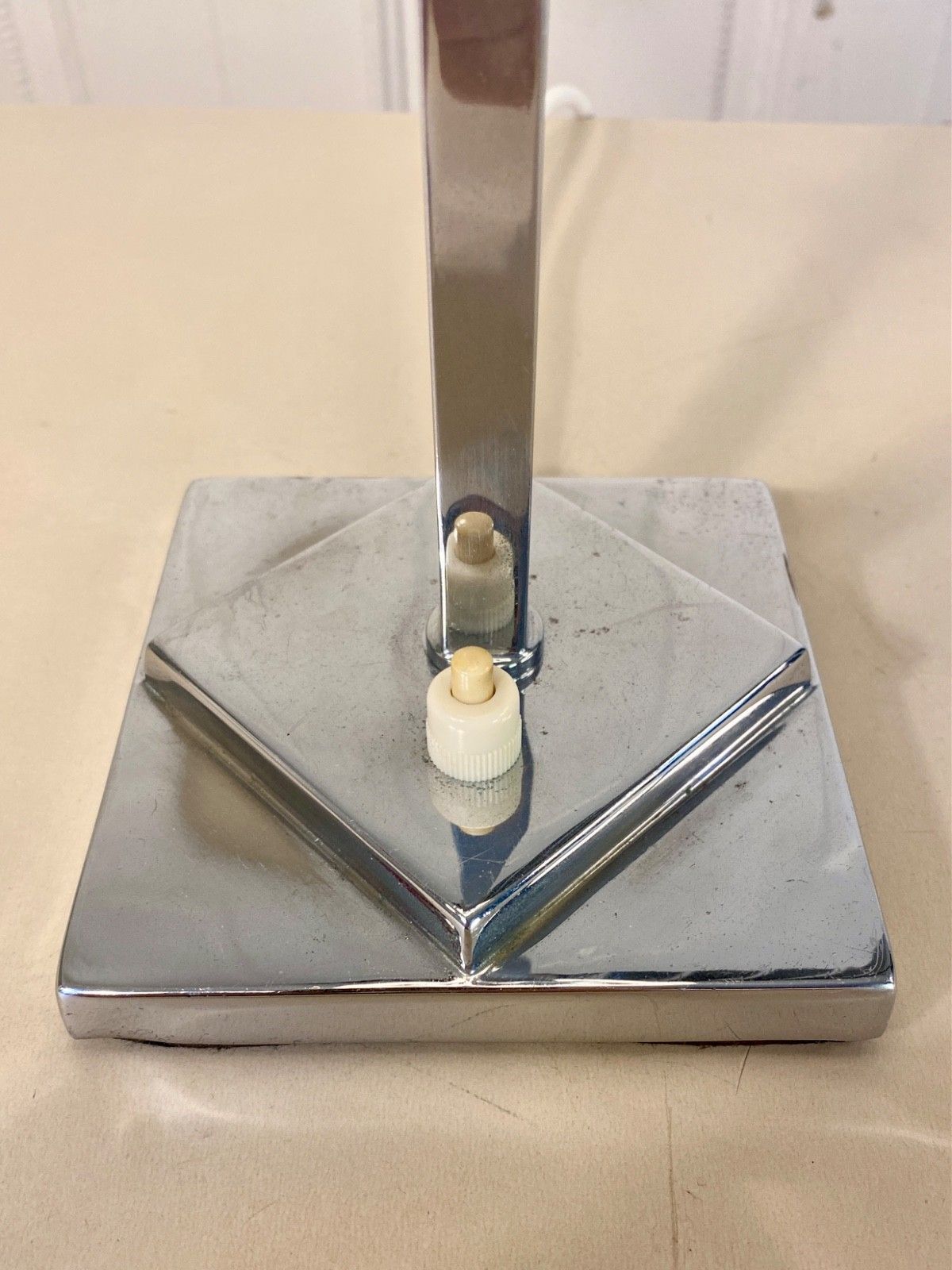 Original Art Deco Chrome With White Opaline Glass Globe Desk, Table Lamp. photo vinterior