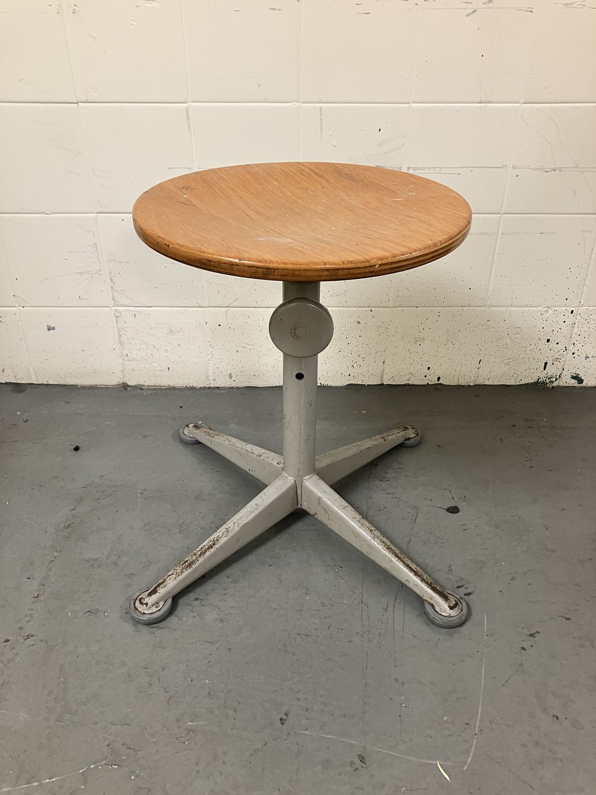 Vintage Stool By Friso Kramer For Ahrend De Cirkel (Netherlands, 1968) photo for sale