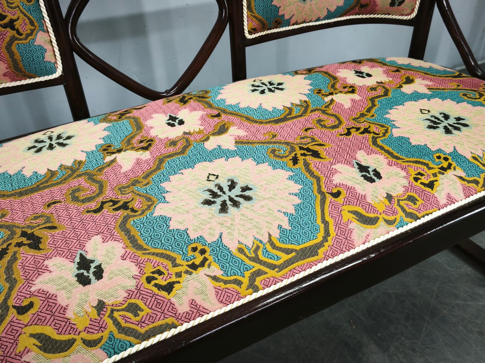 photo furniture Josef Hoffmann Style Fledermaus Art Nouveau Sofa, 1930s