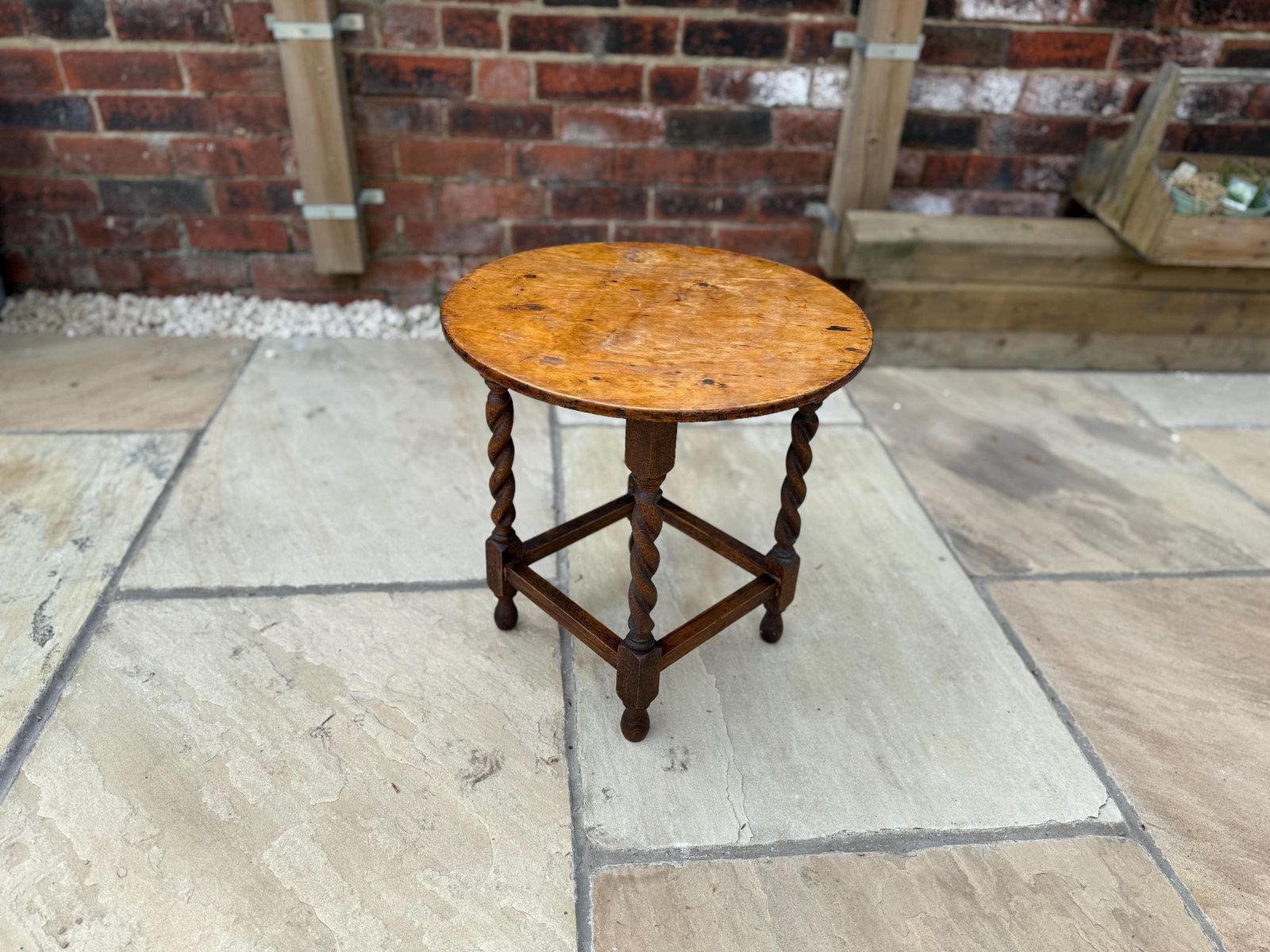 photo furniture Antique Side Table With Barley Twist Legs. Victorian Oak Occasional Table