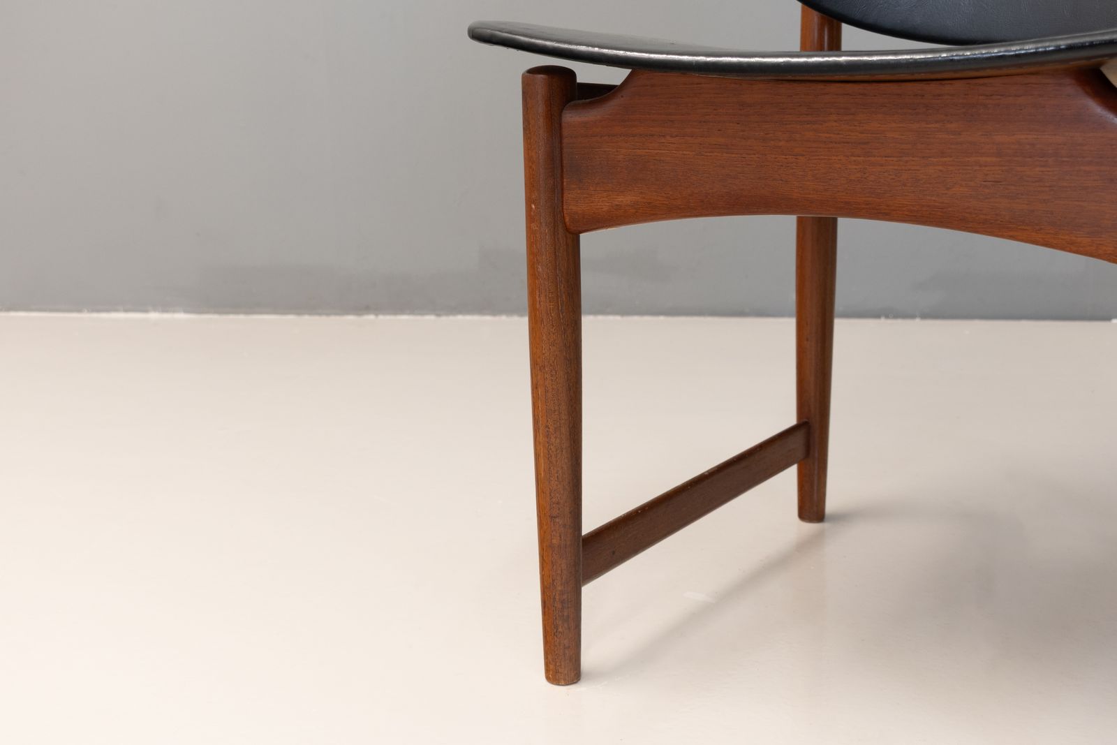 Danish Chair By Arne Vodder, 1960s photo Furniture
