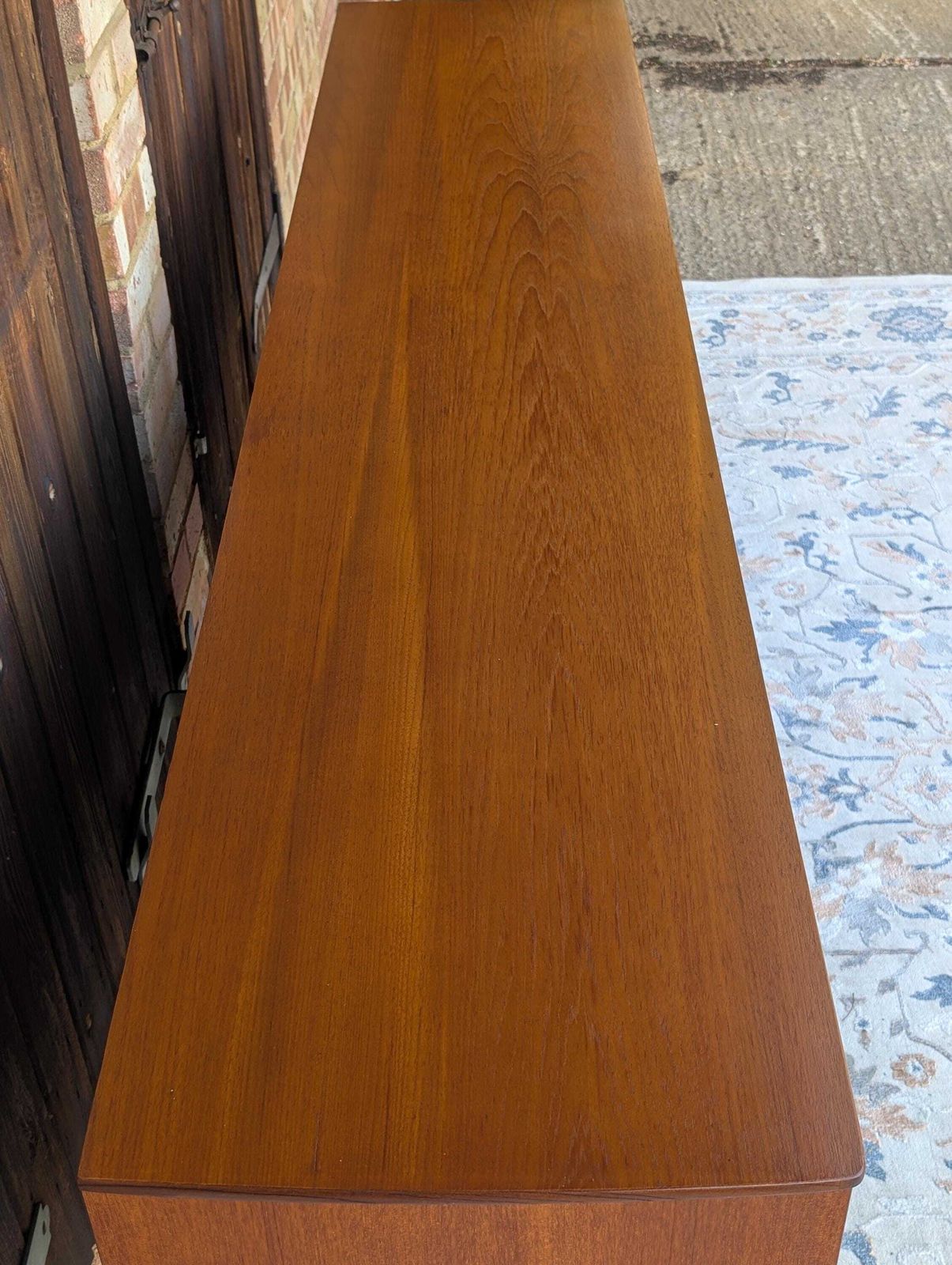 photo vinterior William Lawrence Sideboard Mid Century Modern Teak 1960s. Rare Retro Find In Amazing Condition.