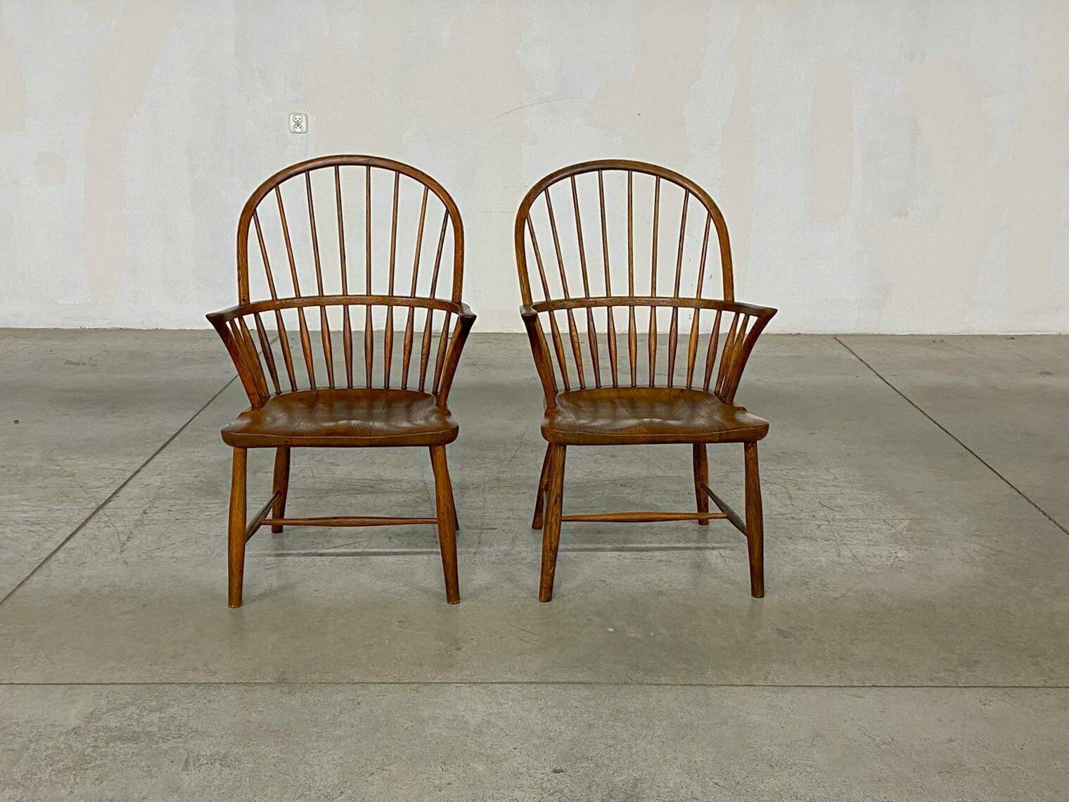 Model Ch 18a Windsor Dining Chairs By Frits Henningsen For Carl Hansen & Son, 1940s, Set Of 2 photo buy