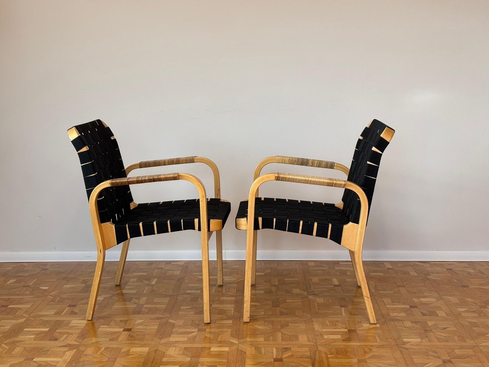 photo for sale Model 45 Lounge Chairs By Alvar Aalto For Artek, 1970s Set Of 2