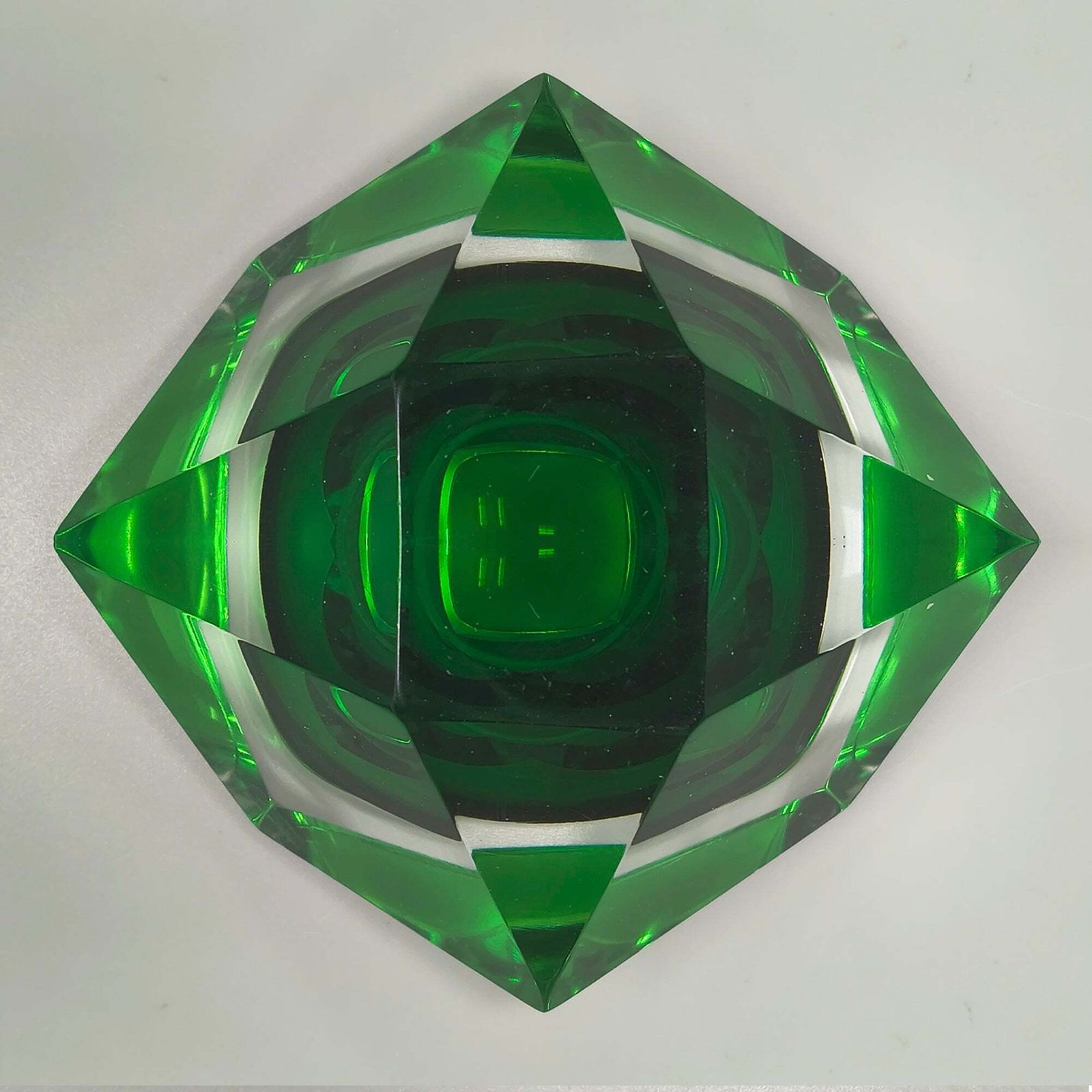Cendrier ou vide-poche vert Seguso en verre de Murano, par Flavio Poli, années 1960 photo vinterior