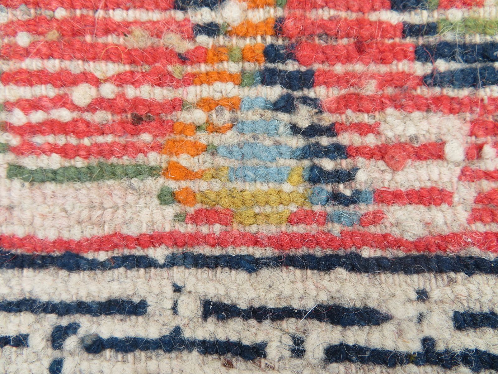 photo vinterior Antique Tibetan Rug. 137cm X 75cm.
