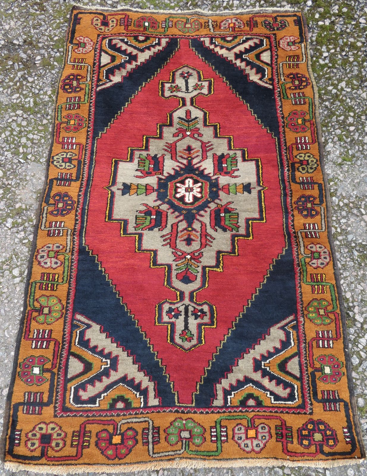 photo vinterior Old Turkish Yahyali Village Rug. 148cm X 90cm.