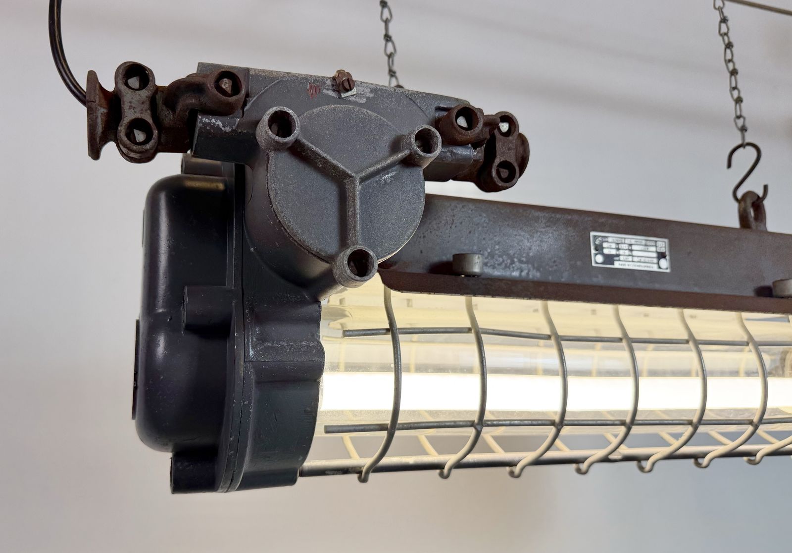 photo vintage Grey Industrial Hanging Tube Light From Elektrosvit, 1970s