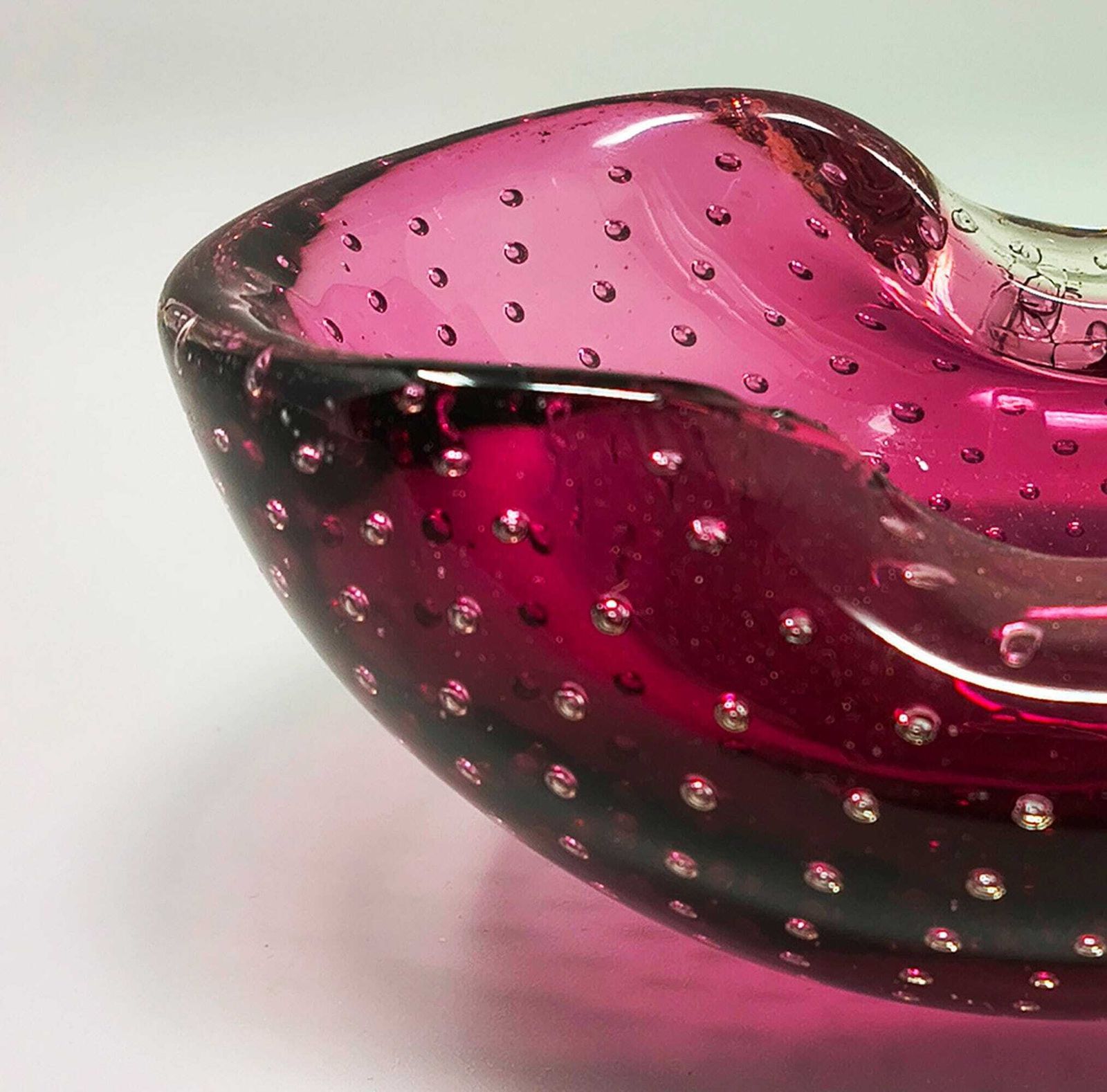 1960s Mid Century Pink Ashtray Or Catchall In Bullicante Murano Glass By Flavio Poli photo buy