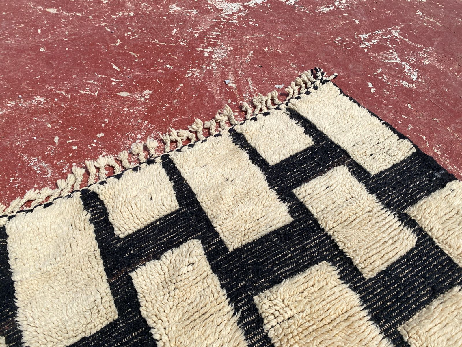 photo for sale Beni Ourain Moroccan Rug – 230 X 160 Cm | Handwoven Wool | Black & Cream Geometric Grid Berber Carpet