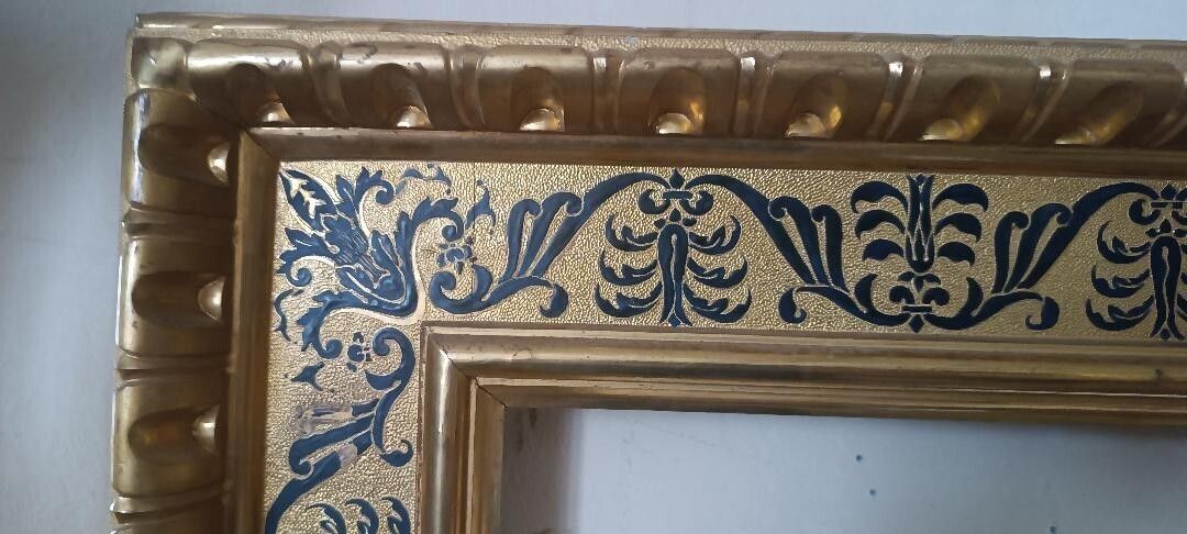 877.99 Antique Renaissance Style Giltwood Frame, 88 X 69.5 Cm photo