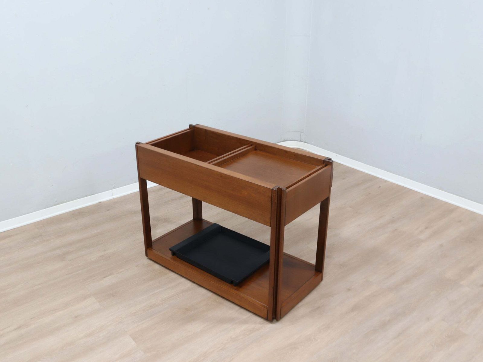 Chariot bar Molteni 4D Series en bois massif, par Angelo Mangiarotti, années 1970 photo 1367.0