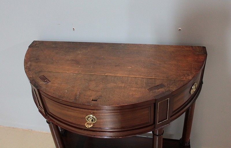 5167.51 Louis XVI Half Moon Console In Mahogany 18th photo
