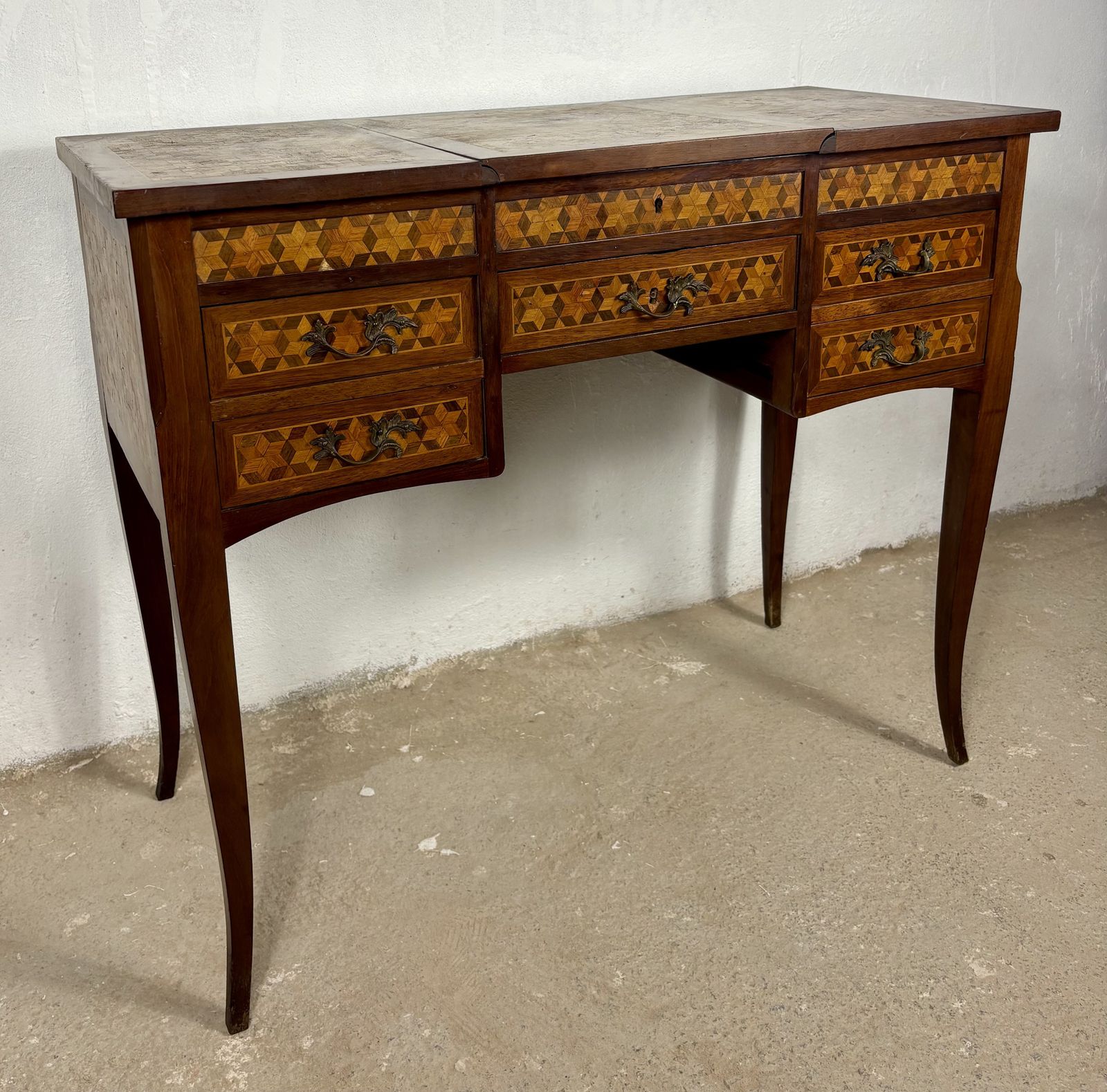 Early 20th Century Spanish Marquetry Vanity Desk With Drop Leaves photo 1910.0