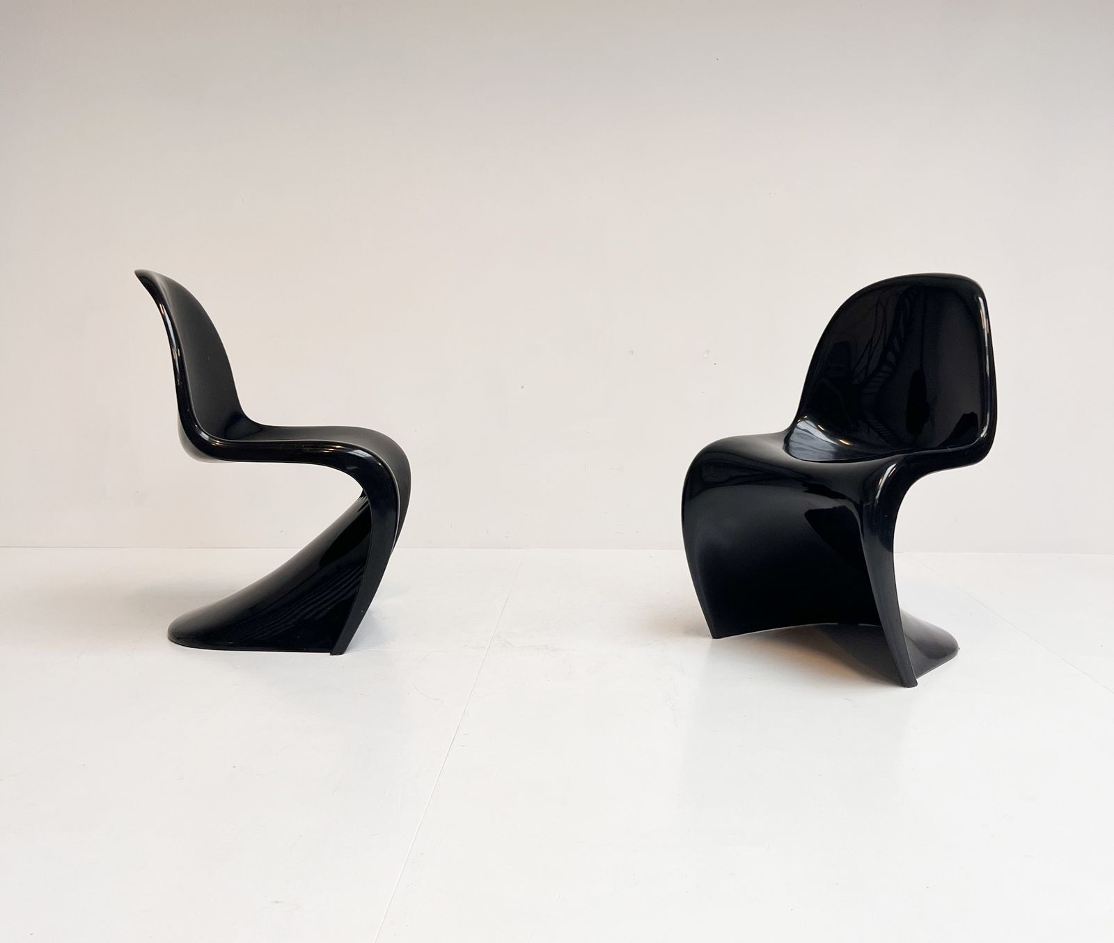 Set Of 2 Herman Miller Chairs By Verner Panton, 1970’s