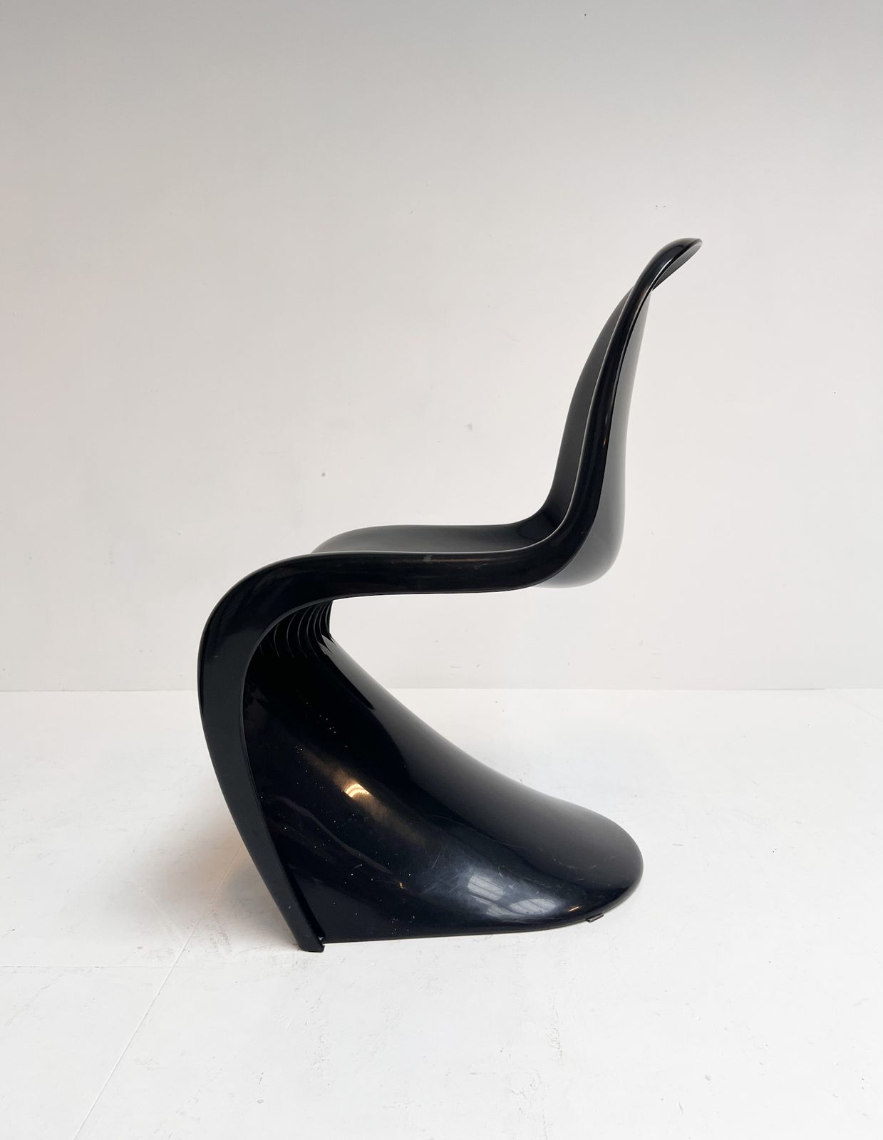 Set Of 2 Herman Miller Chairs By Verner Panton, 1970’s photo buy