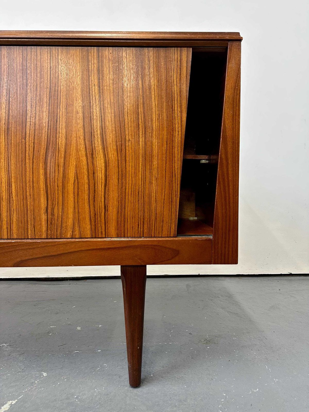 Vintage 1970s Elliots Of Newbury Rosewood / Teak Sideboard. Eon Danish Retro G Plan Mid Century photo 795.0