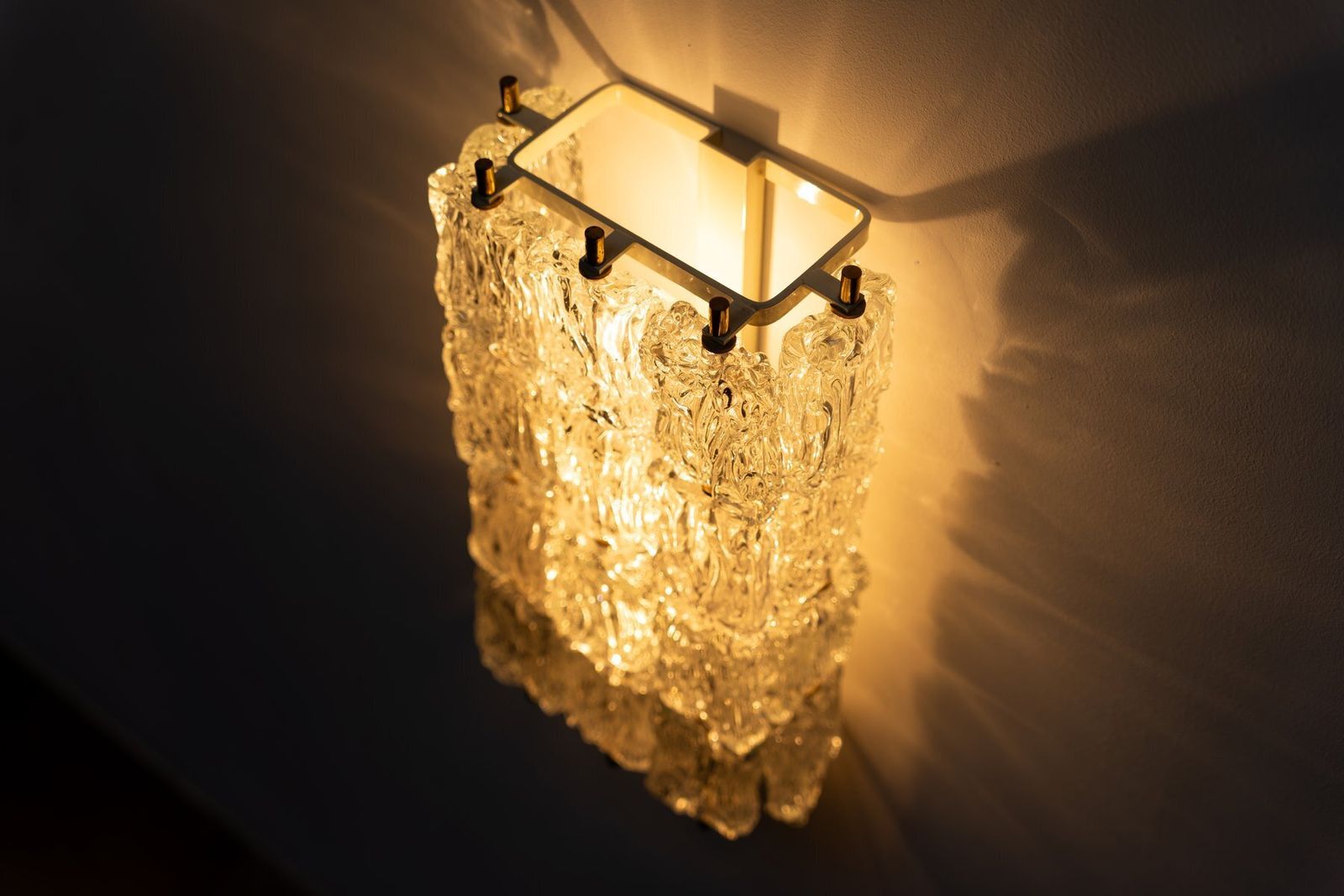 photo furniture Wall Lights In Ice Glass And Brass From Barovier And Toso, 1960s, Set Of 2