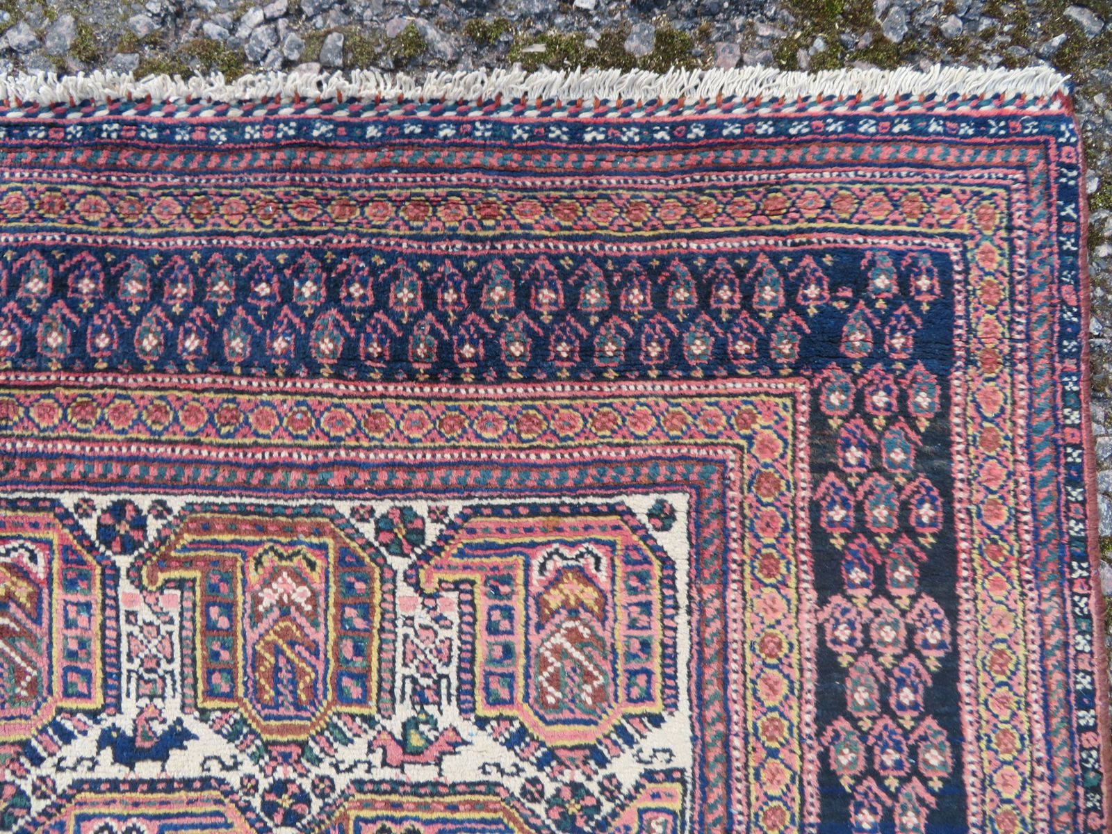Antique Afshari Rug. 196cm X 136cm. photo vintage