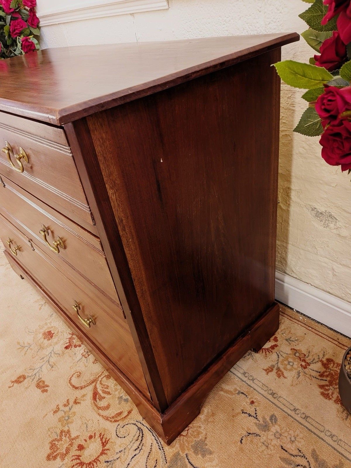 Edwardian Solid Walnut Graduating Chest Of Drawers photo vinterior