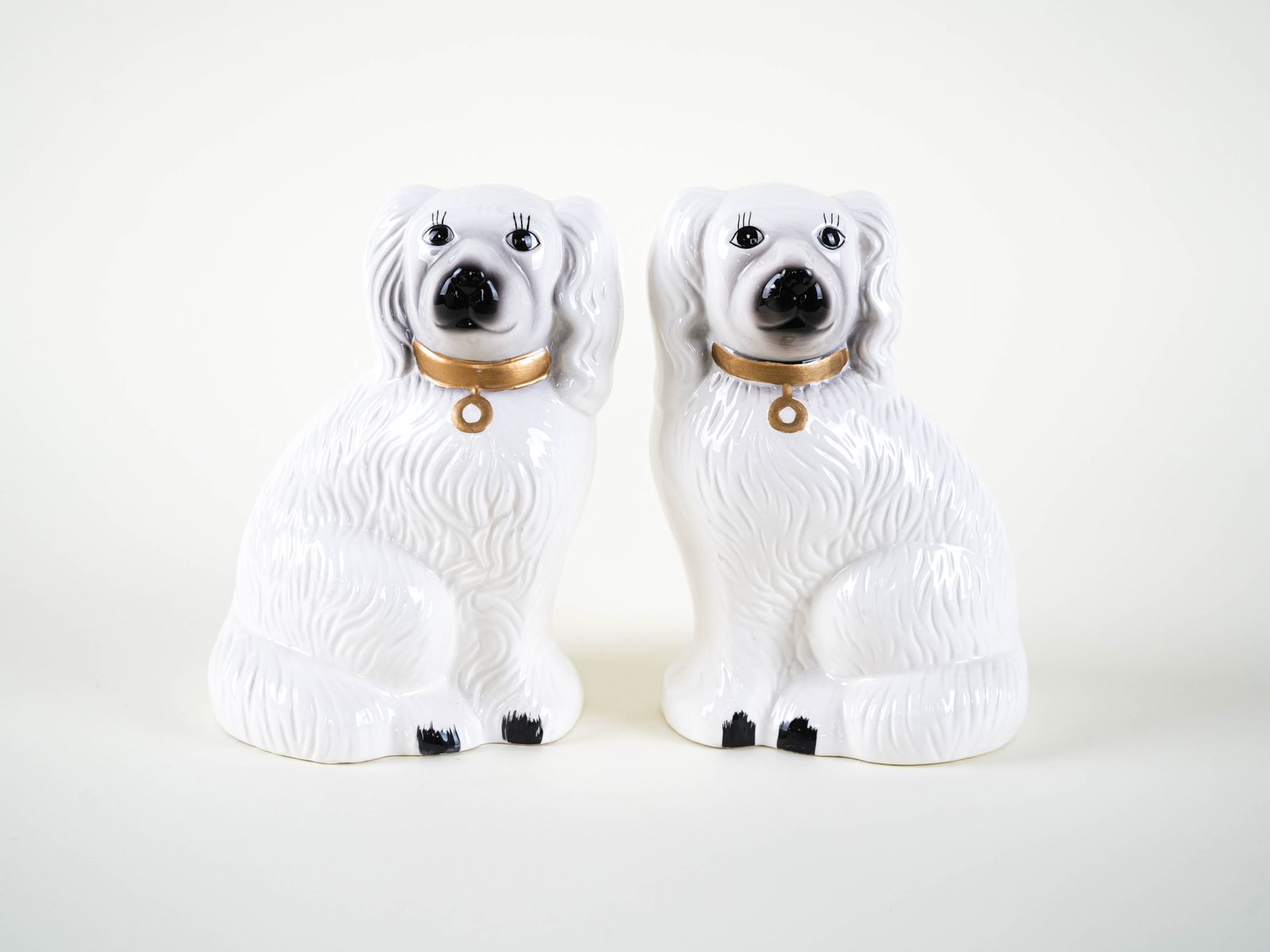 Ceramic Dog Figurines, English Style, 1970s, Made In England photo Art