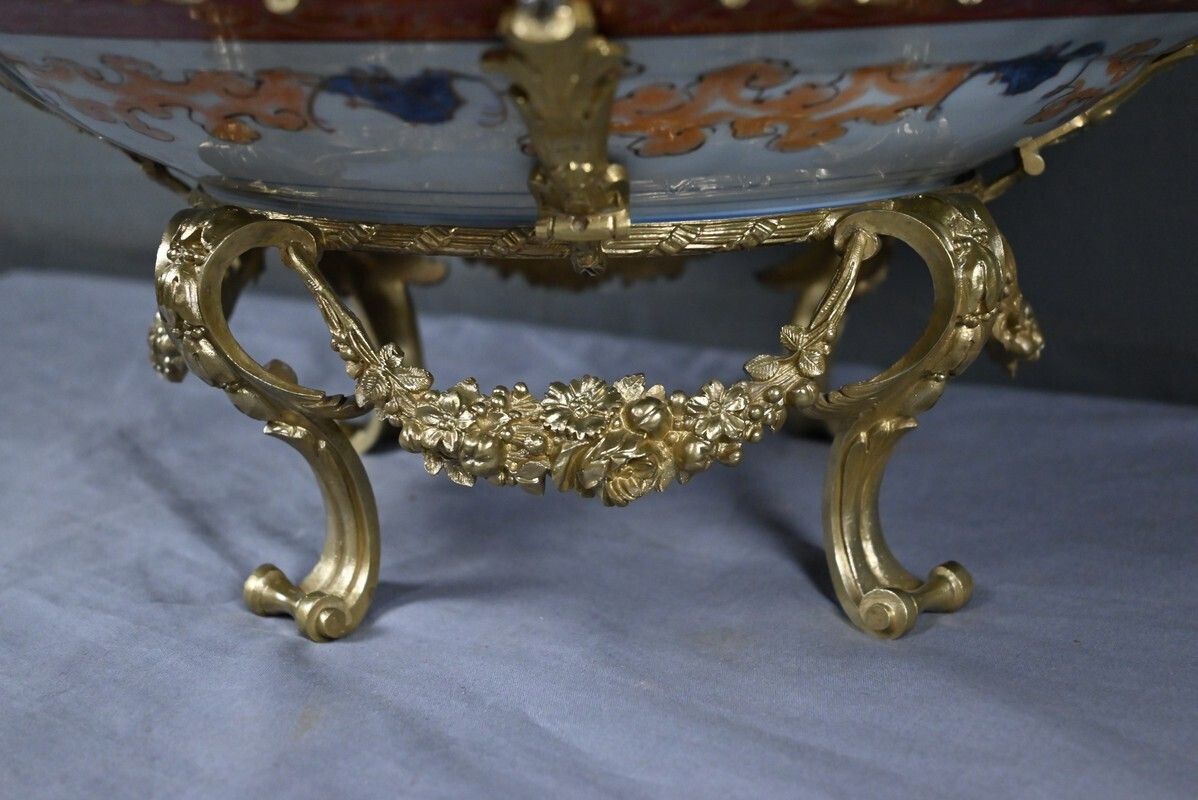 photo for sale Large Imari Porcelain Bowl With Bronze Mount, Japan – Late 19th Century