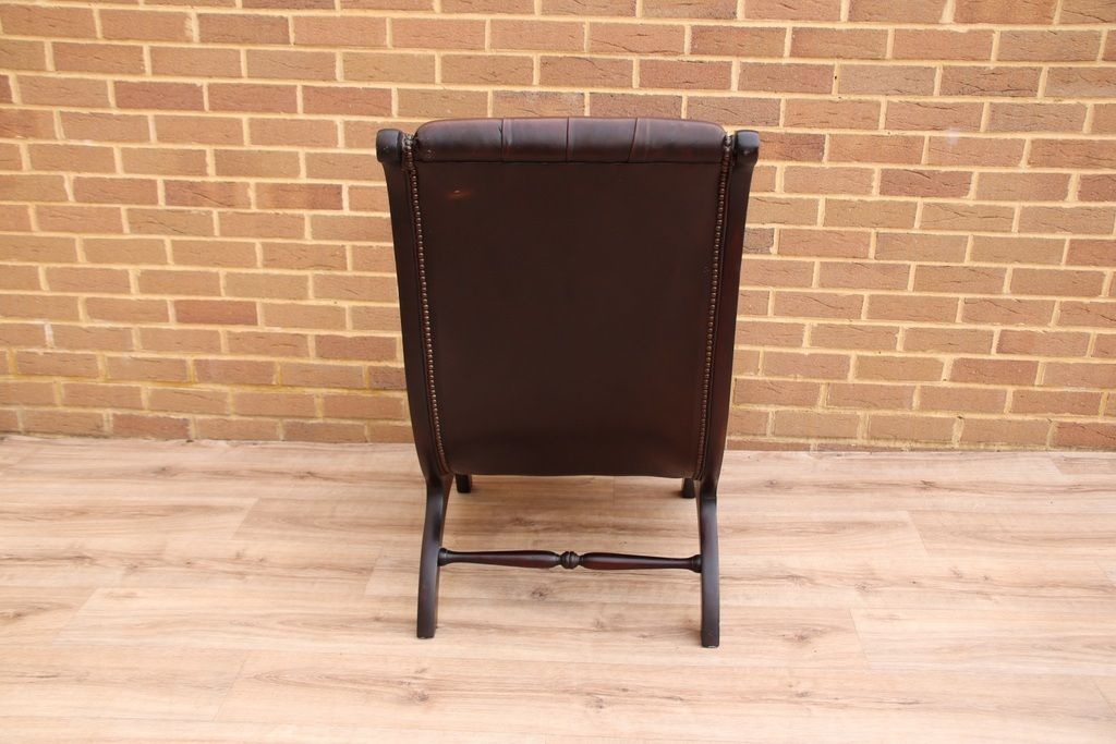 Chesterfield Slipper Chair photo vinterior