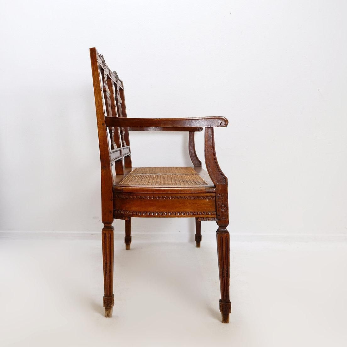 Neoclassical Style Bench Carved Lyres On The Seat Back   20th photo furniture