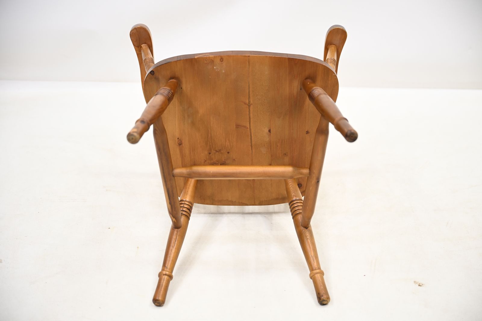 photo furniture Pine Farmhouse Kitchen Chair Knotted Pine Vintage Country Style Free Uk Delivery