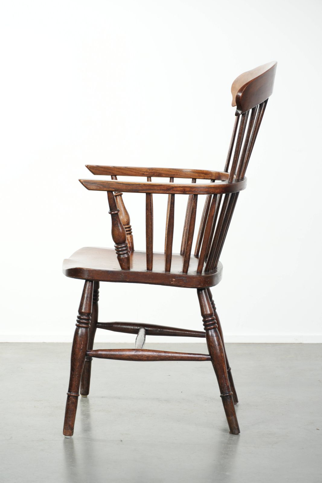 Zeldzame Antieke Engelse Windsor Stoel Met Hoge Rug Uit De 19e Eeuw, Met Mooie Patina. photo 517.0