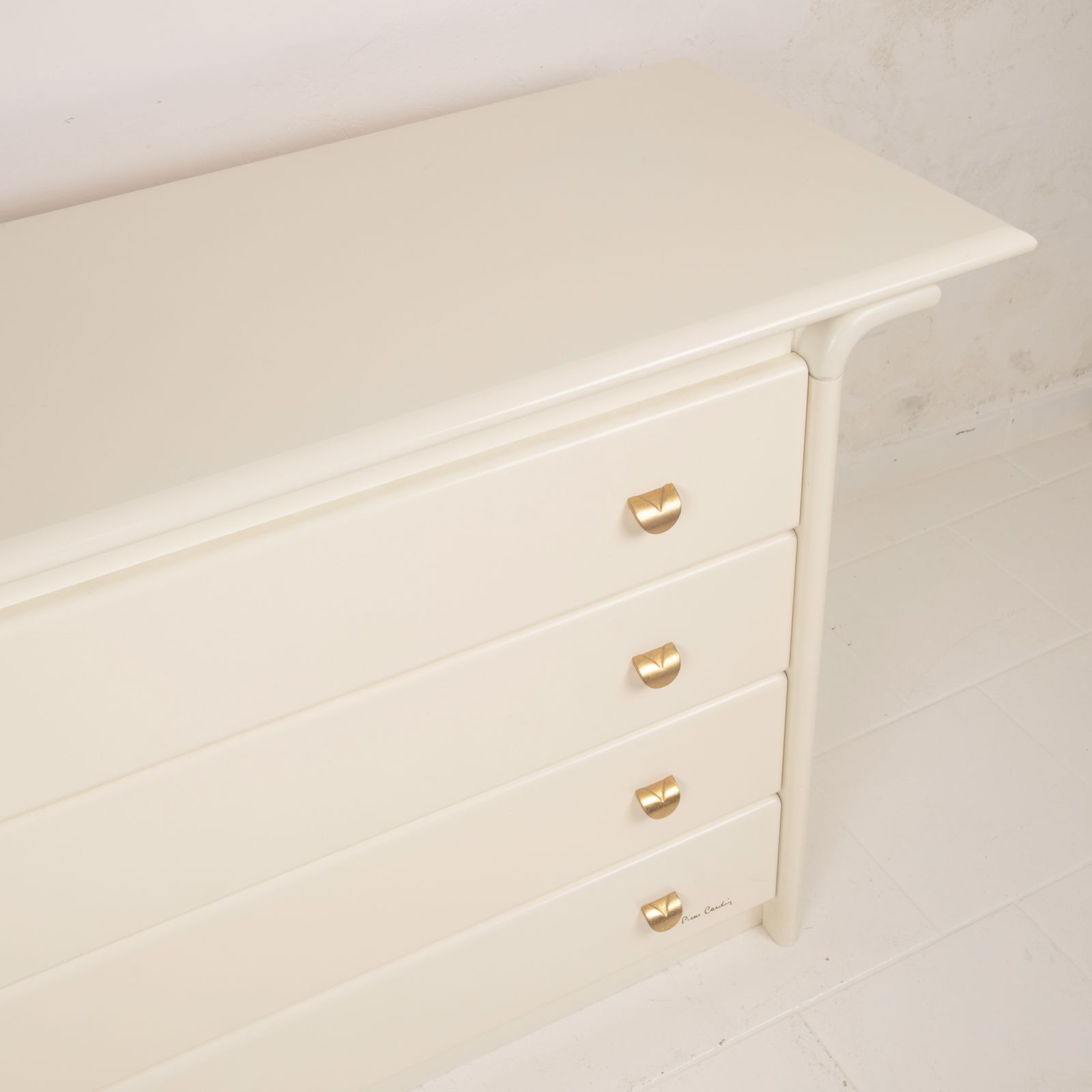 3972.0 Cream Lacquered Chest Of Drawers By Pierre Cardin, 1980 photo