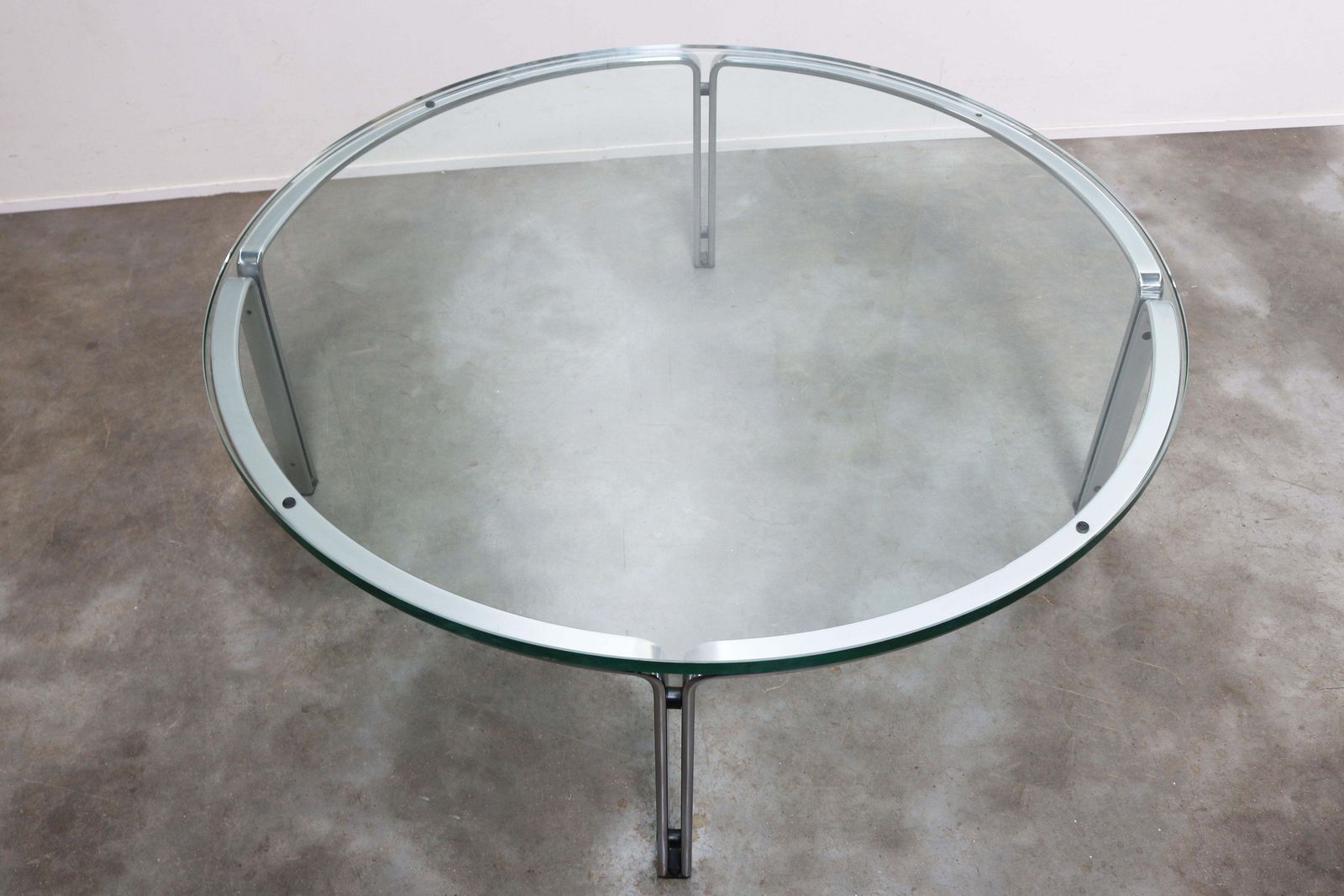 photo furniture Table basse HB110 de Horst Brüning pour Kill International, modèle rare