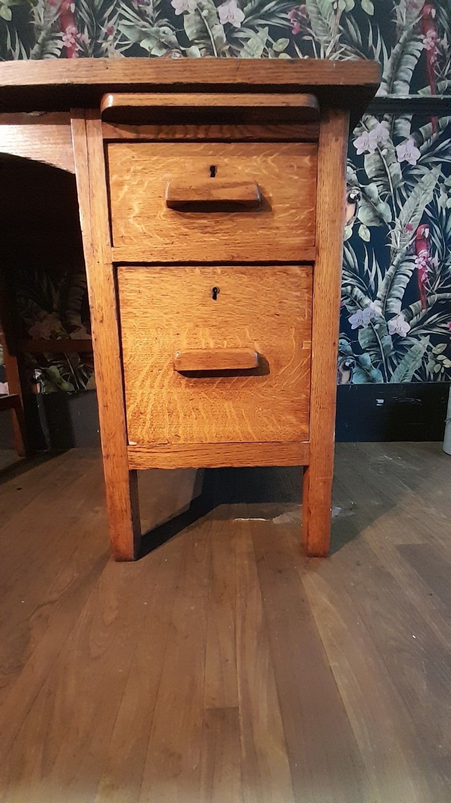 Mid Century Oak Small Desk With 2 Drawers And Pull Out Shelf photo 499.0
