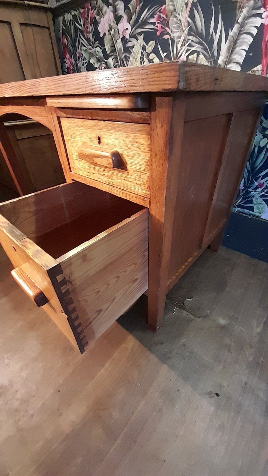 photo furniture Mid Century Oak Small Desk With 2 Drawers And Pull Out Shelf
