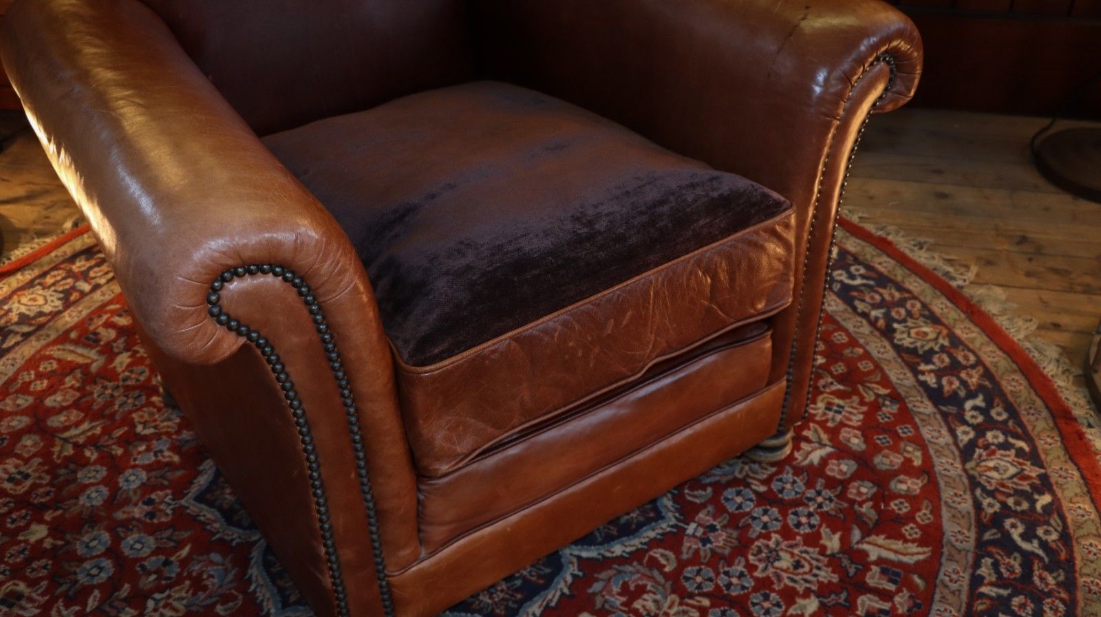 photo furniture Superb Chairs Of Bath Club Leather Armchair Antique Saddle Tan Reversible Seat🚚