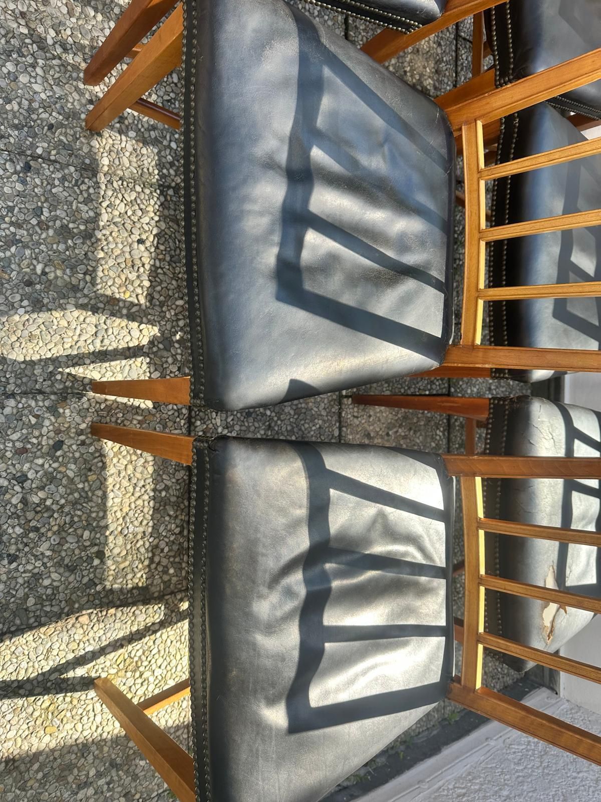 photo vinterior 10 X Frank Josef Chairs Model 620 Svenskt Tenn Walnut Swedish