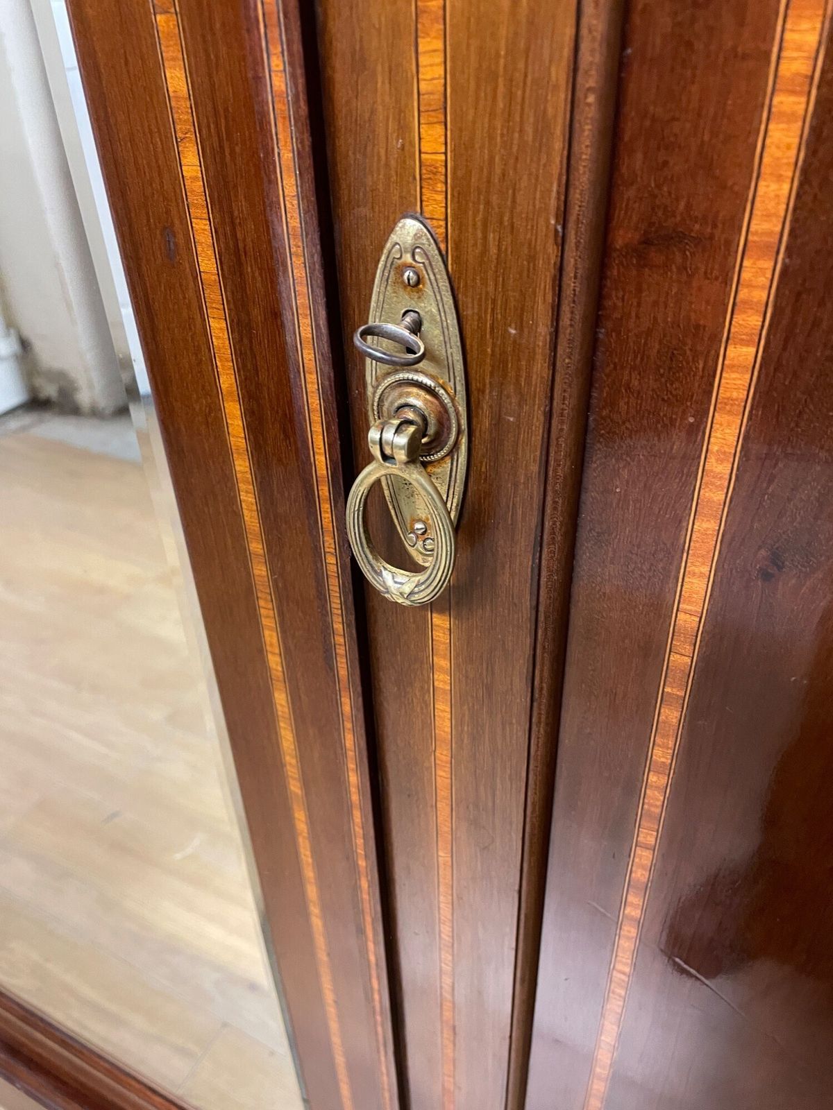 photo vinterior Late C19th Inlaid Mahogany Wardrobe By Maple And Co London