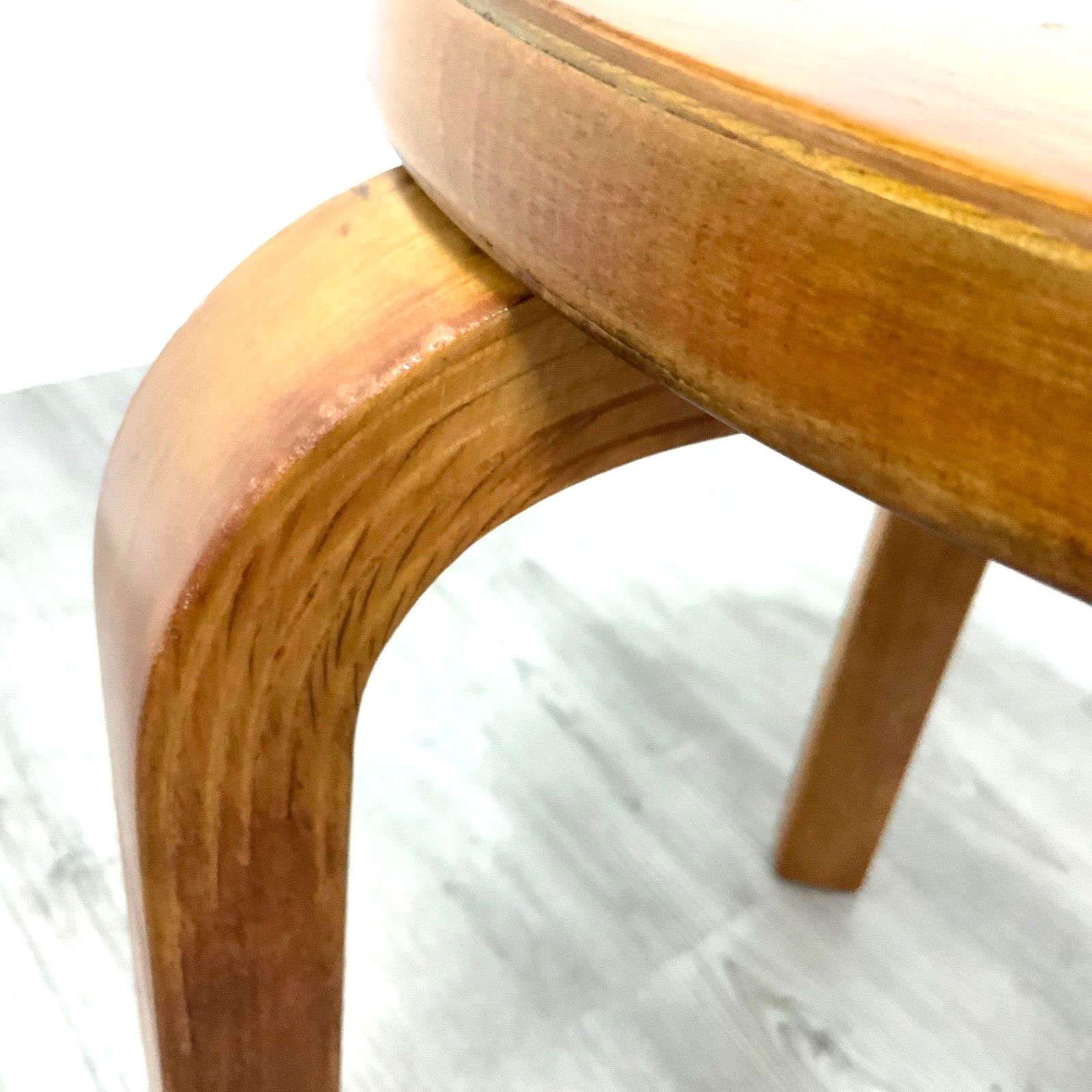 A Set Of 4 Original “Finmar” Alvar Aalto Model 60 Stools 1930s Artek photo vinterior