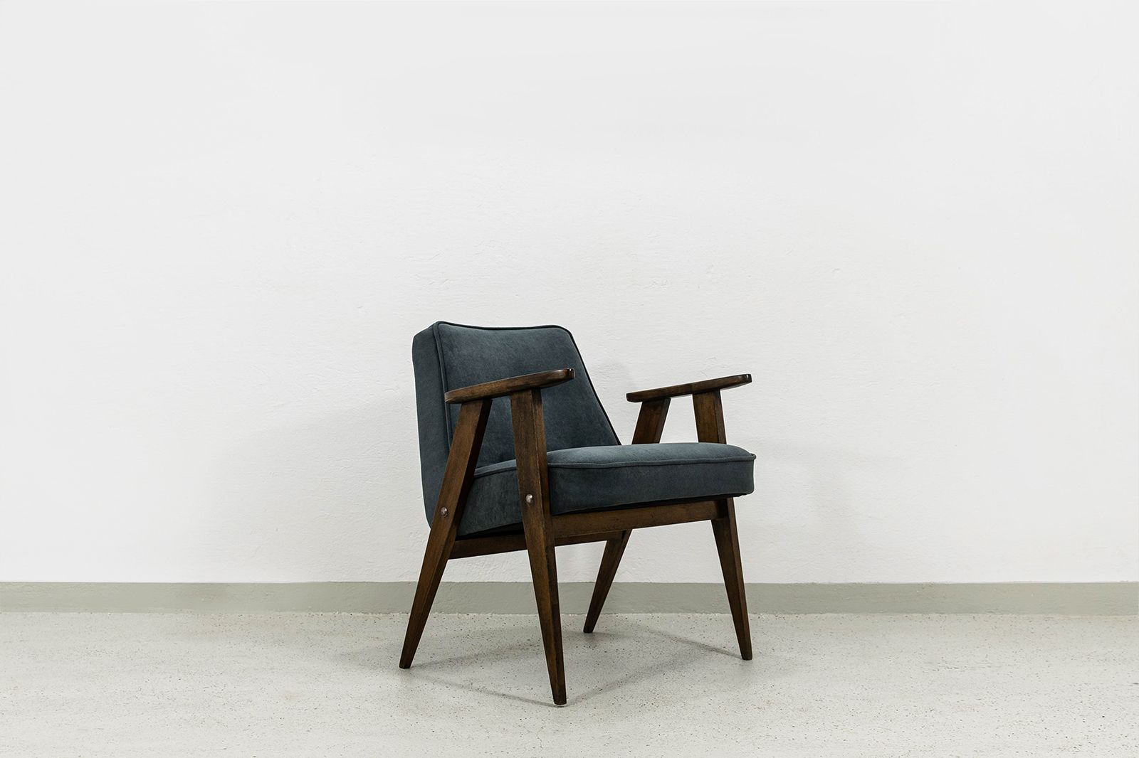 Mid Century Armchair "366" Designed By Józef Chierowski, Poland, 1960's photo Furniture
