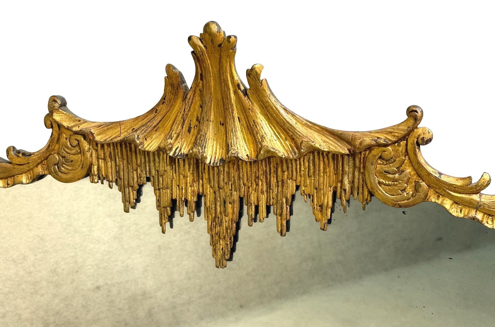 Miroir mural en bois doré et gesso sculpté, fin du XIXe siècle (Angleterre, vers 1880) photo furniture