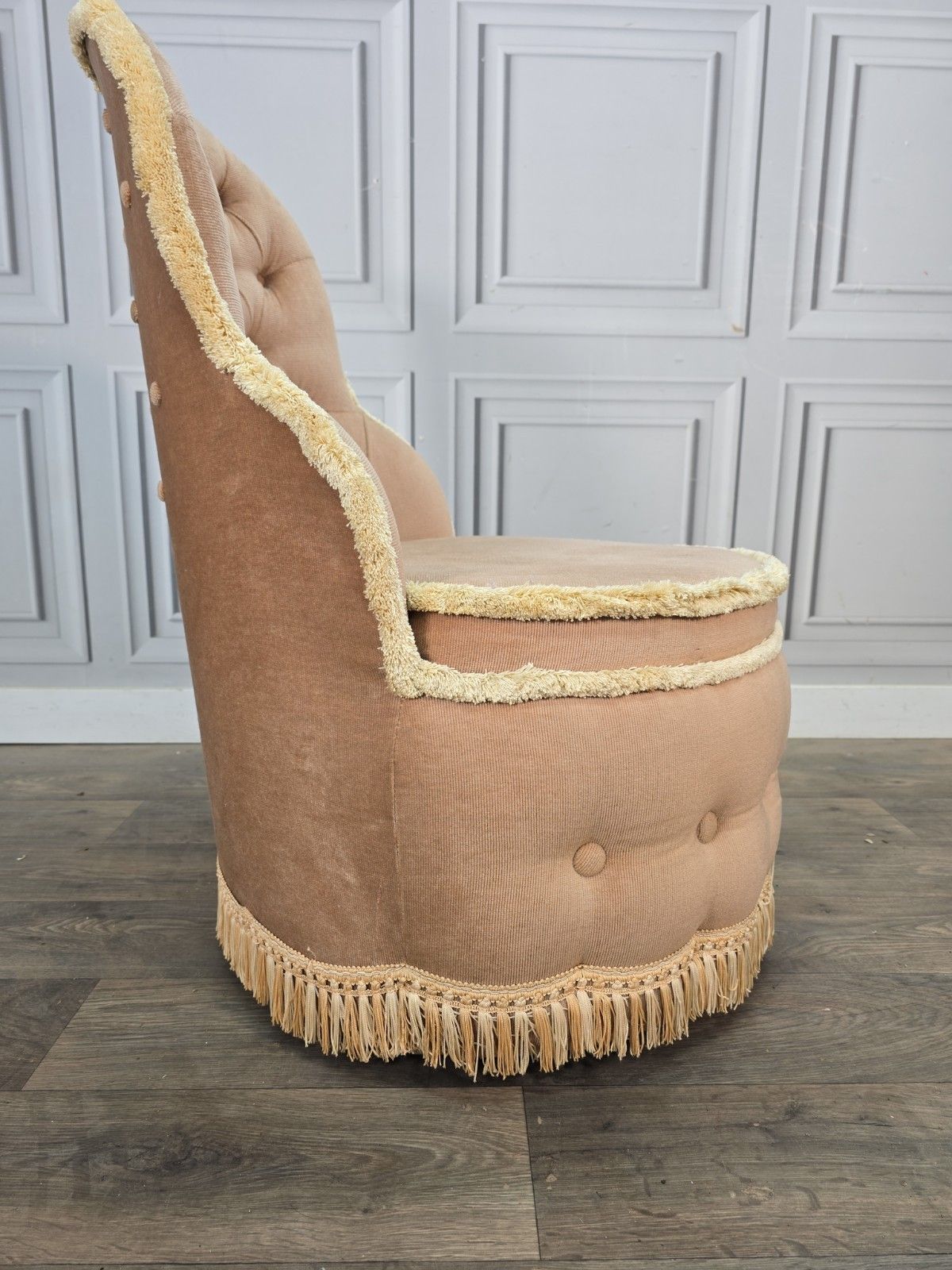 photo furniture Vintage Sherborne Tub Chair Button Back Upholstered Armchair Bedroom Seat Retro