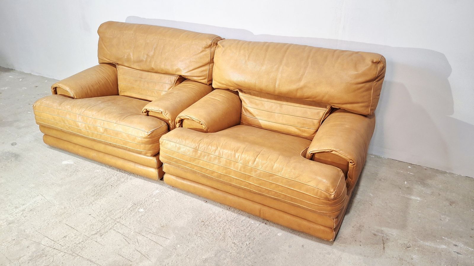 70s Italian Lounge Leather Chair 1 Of 2 photo 600.0